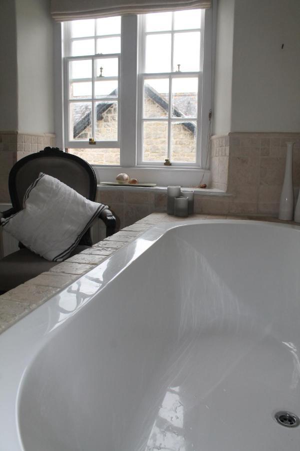 Bed and Breakfast Roundhill Farmhouse Bath Exterior foto